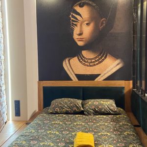 LADY BED